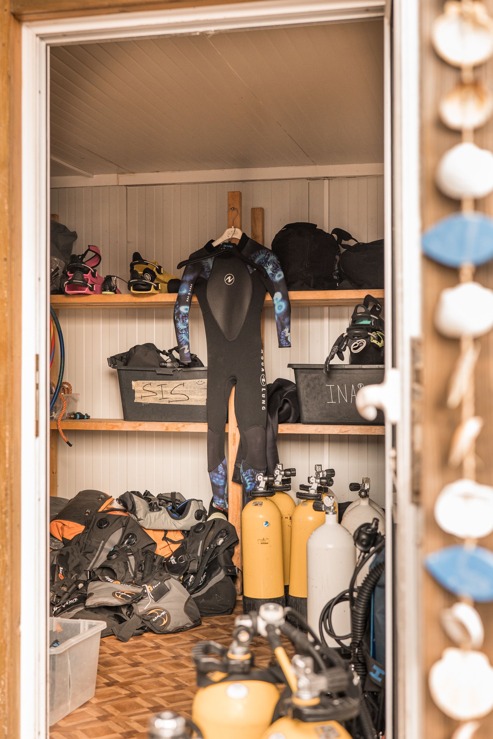 Dive center storefront